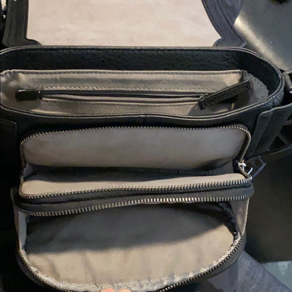 Vince Camuto Crossbody Leather Purse - Picture 4 of 4